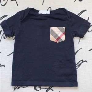 BURBERRY baby tee. Dark Navy Blue.